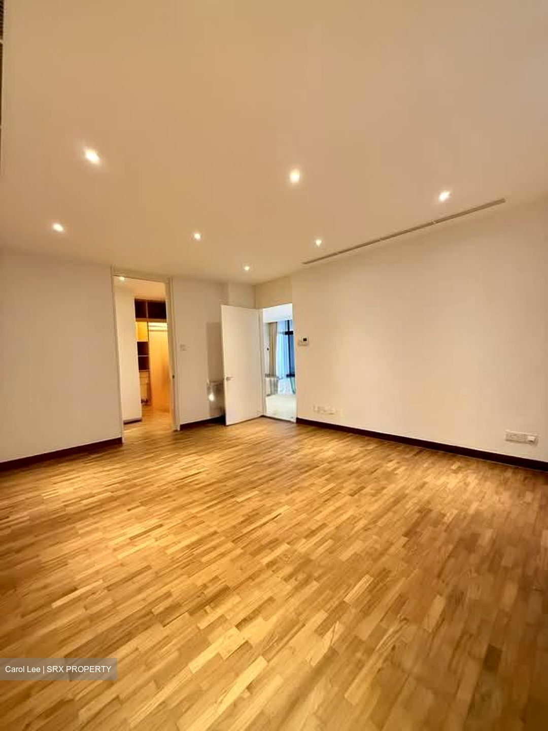 The Colonnade (D10), Condominium #566277291